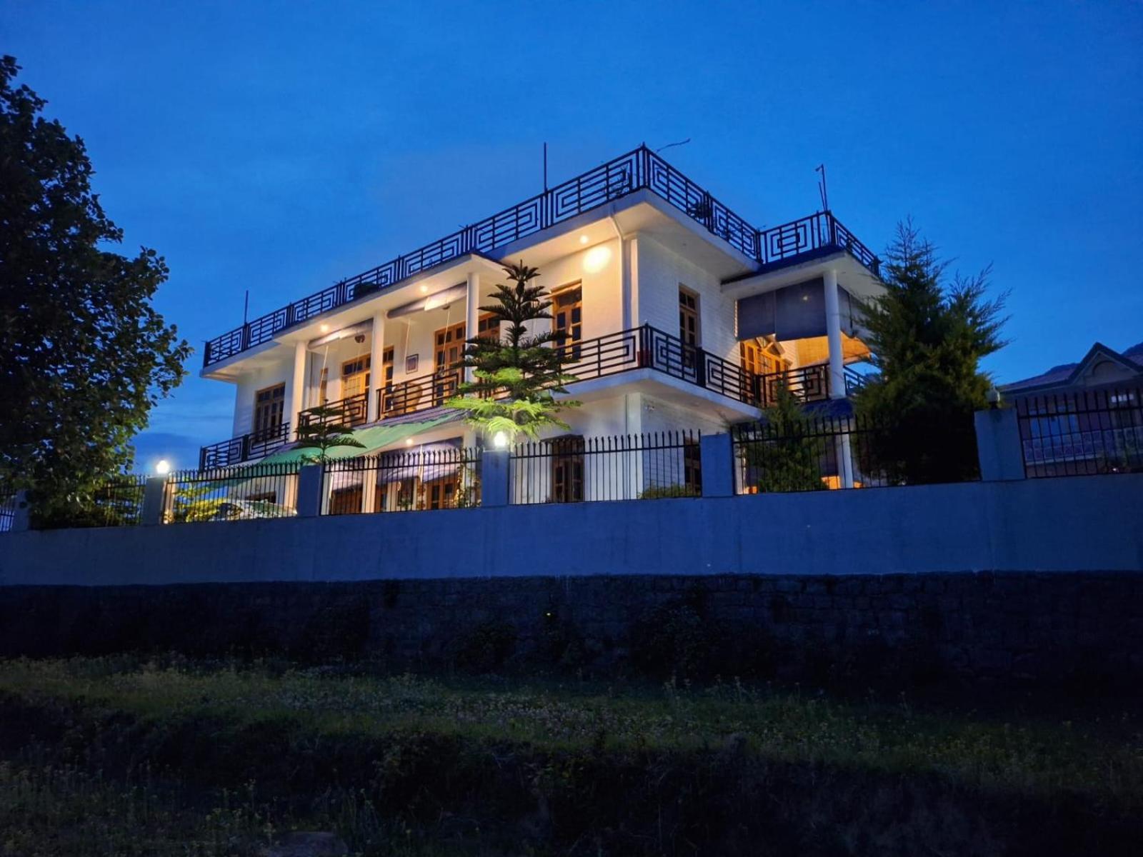 La Maison - A Boutique Bed And Breakfast Bir  Exterior photo